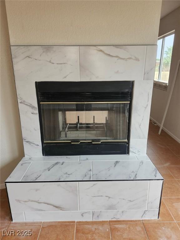 4285 El Como Way, Las Vegas, NV 89121 - detailed view of a premium fireplace