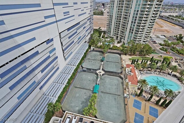 view of urban area featuring a pool area