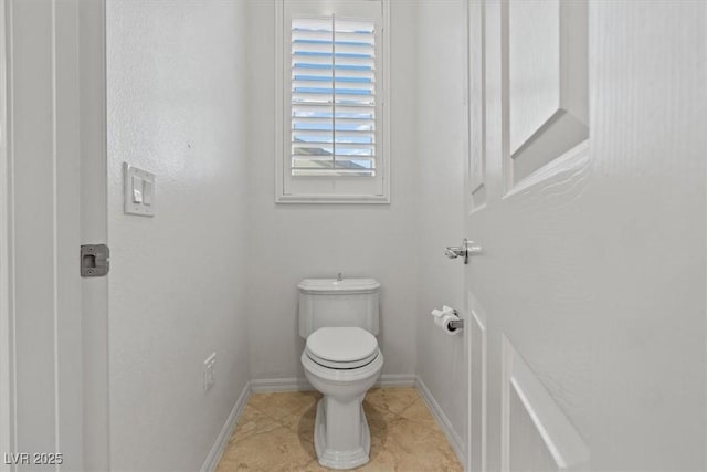 2868 Foxtail Creek Ave, Henderson, NV 89052 - bathroom with toilet and baseboards