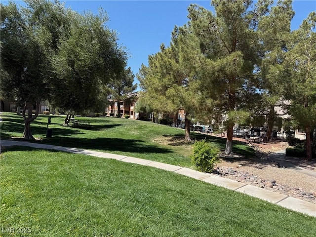 555 E Silverado Ranch Blvd Unit 2052, Las Vegas, NV 89183 - surrounding community featuring a yard