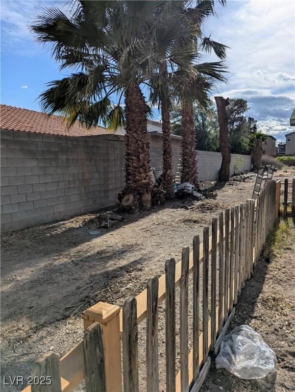 view of fenced backyard
