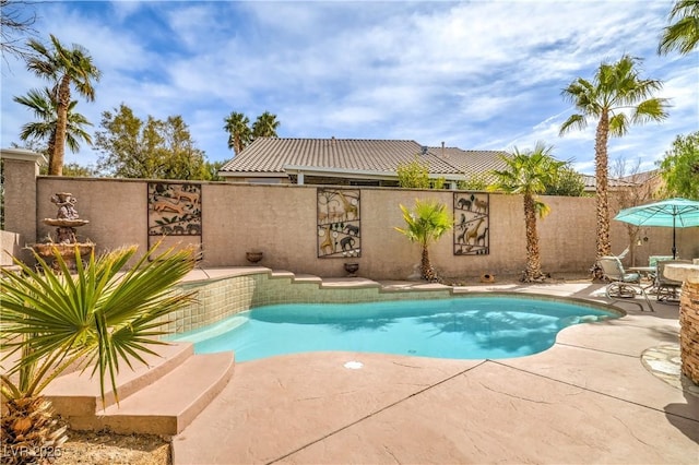 1532 Via Cassia, Henderson, NV 89052 - view of swimming pool with a patio area