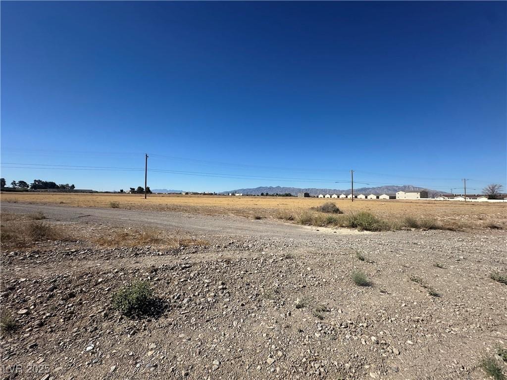 1921 E Honeysuckle St, Pahrump, NV 89048