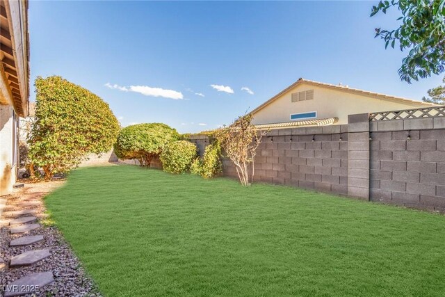 286 Fairmeadow St, Henderson, NV 89012 - view of yard