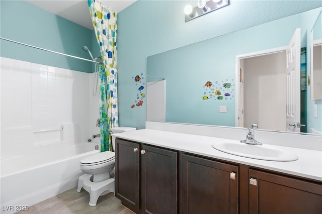 2720 Mickey Mantle Ct, Las Vegas, NV 89108 - full bath featuring toilet, tile patterned floors, shower / bath combo, and vanity