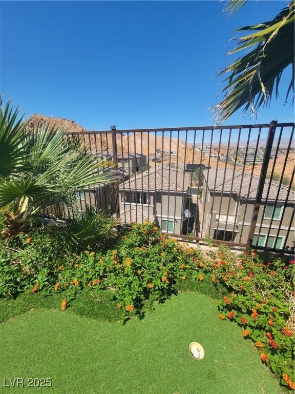 44 Moon Hill Dr, Henderson, NV 89011 - view of yard