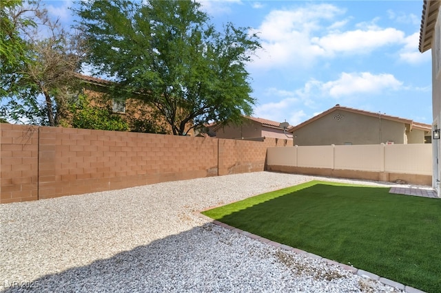 529 Fork Mesa Ct, Henderson, NV 89015 - view of yard