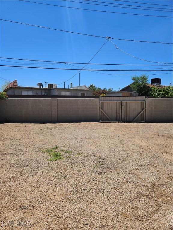 131 Copper St, Henderson, NV 89015 - view of yard with fence