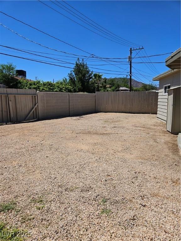131 Copper St, Henderson, NV 89015 - view of yard featuring fence