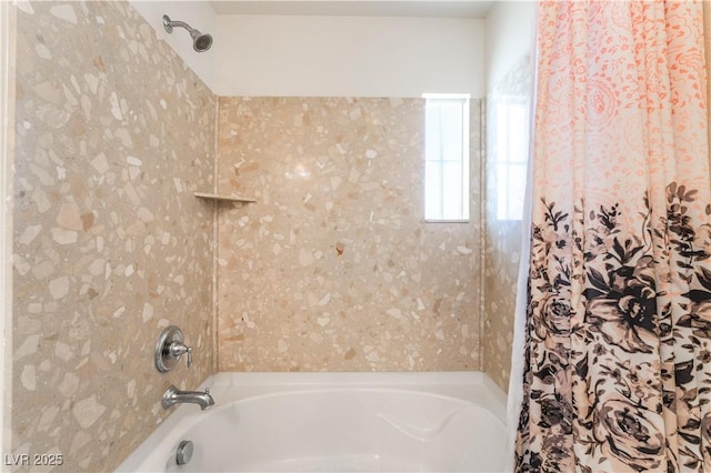 6821 Treble Clef Ave, Las Vegas, NV 89139 - bathroom featuring shower / tub combo