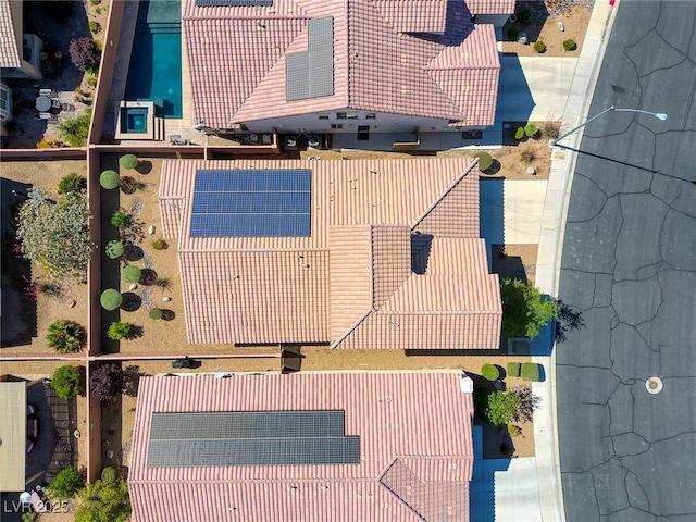 5650 Pleasant Palms St, North Las Vegas, NV 89081 - aerial view of property and surrounding area featuring property boundaries highlighted