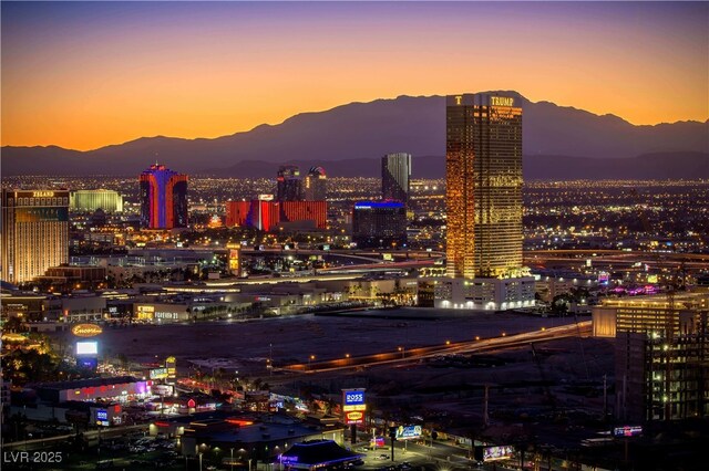 2777 Paradise Rd Unit 2701Ph, Las Vegas, NV 89109 - view of city featuring a mountainous background