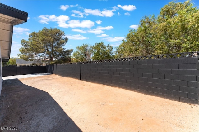 view of yard featuring fence