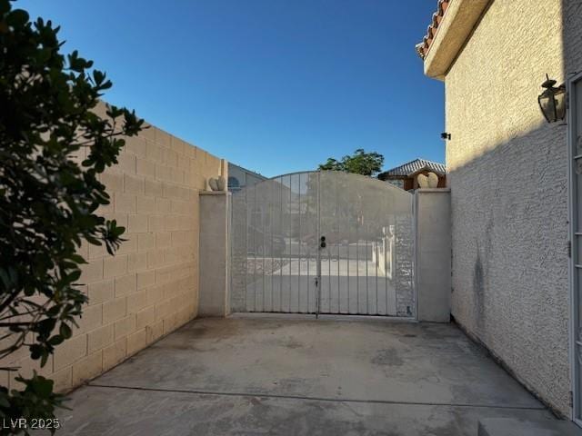529 Rancho Del Mar Way N, Las Vegas, NV 89031 - gate with fence