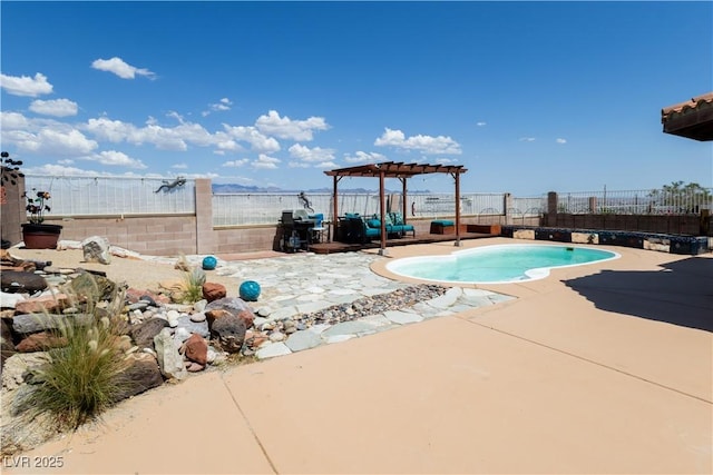 2822 La Palma Dr, Laughlin, NV 89029 - view of pool featuring a pergola, a patio area, and a fenced backyard