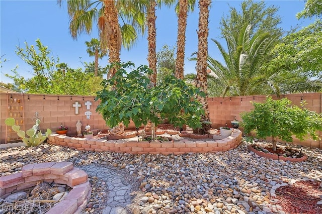 7301 Heggie Ave, Las Vegas, NV 89131 - view of fenced backyard