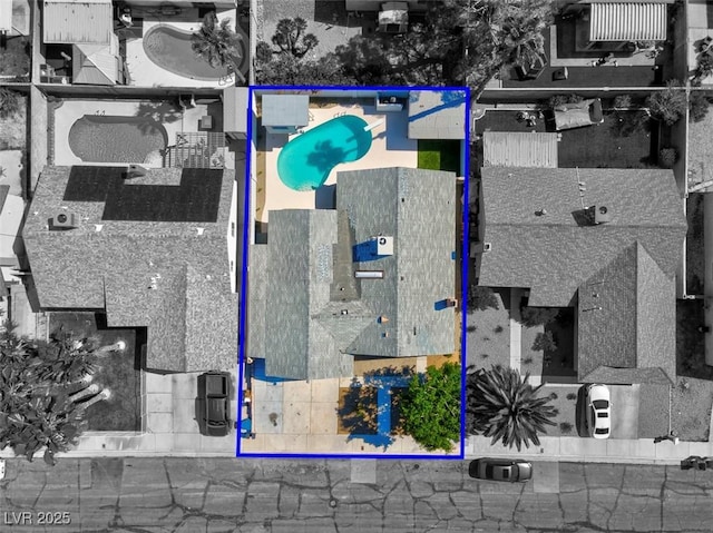 view of property location with property boundaries highlighted and a pool area