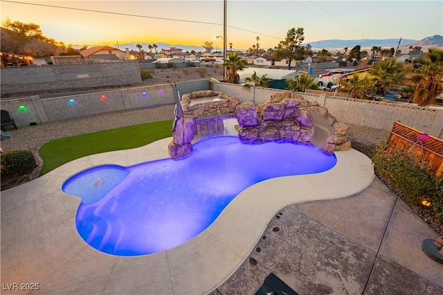 200 E Desert Rose Dr, Henderson, NV 89015 - view of pool featuring a fenced backyard