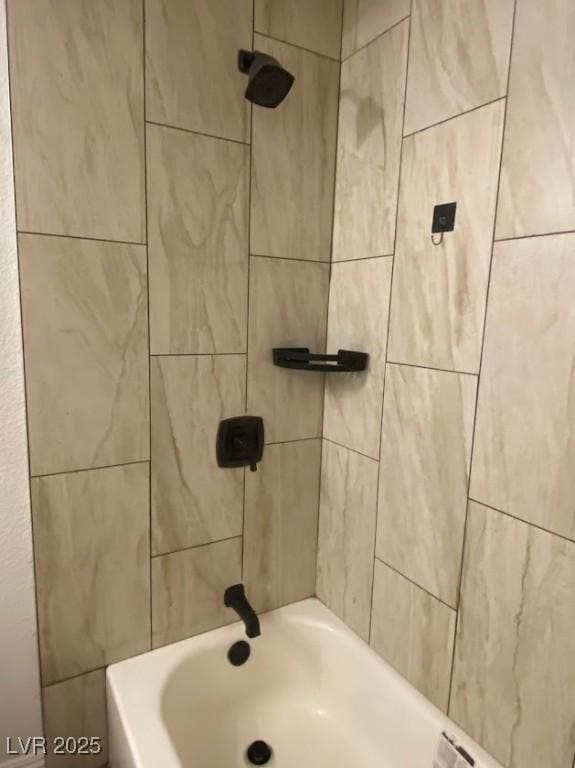 4910 Elizabeth St, Pahrump, NV 89048 - view of full bathroom
