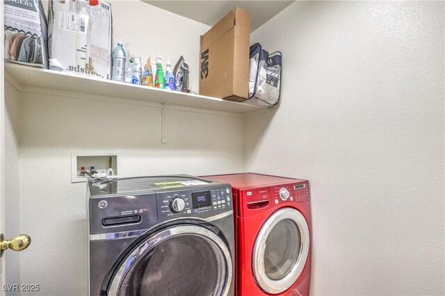 1213 High Altitude Ave, North Las Vegas, NV 89032 - laundry area featuring washing machine and dryer