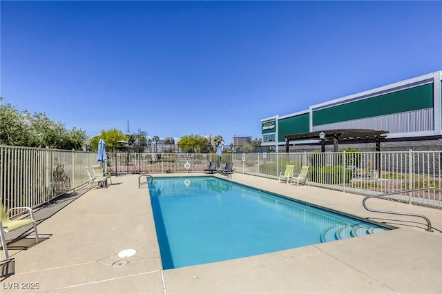 3930 University Center Dr Unit 312, Las Vegas, NV 89119 - community pool with fence and a patio