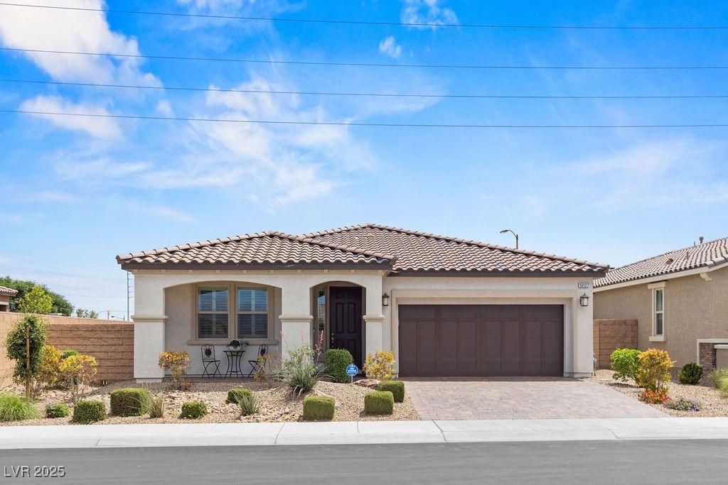 10127 Knotty Skye Ave, Las Vegas, NV 89166 - photo 1