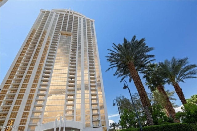 125 E Harmon Ave Unit 321, Las Vegas, NV 89109 - view of property