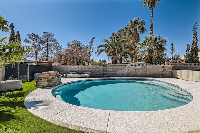 4302 Newhaven Dr, Las Vegas, NV 89147 - view of pool with a fenced backyard and a patio area