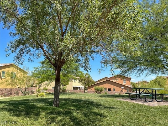 3638 Via Messina, Henderson, NV 89052 - view of grassy yard