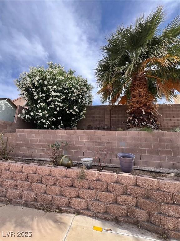 128 Appian Way, Henderson, NV 89002 - view of fenced backyard