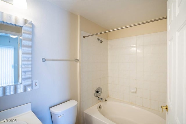 8555 W Russell Rd Unit 2020, Las Vegas, NV 89113 - bathroom with toilet and washtub / shower combination