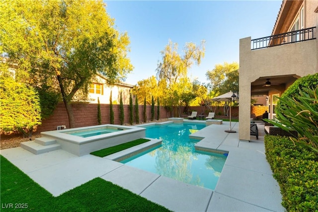 10002 Trapper Mountain St, Las Vegas, NV 89178 - view of pool featuring an in-ground hot tub, a fenced backyard, ceiling fan, and a patio
