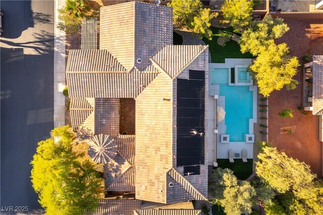 10002 Trapper Mountain St, Las Vegas, NV 89178 - view of subject property with a pool area