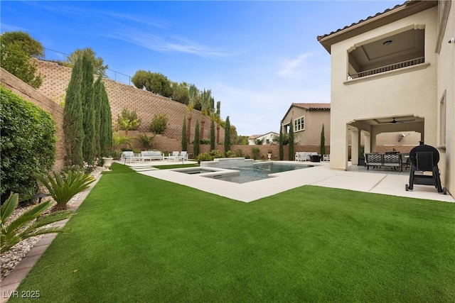 4220 San Alivia Ct, Las Vegas, NV 89141 - view of yard with a patio area, outdoor lounge area, a ceiling fan, and a pool with connected hot tub