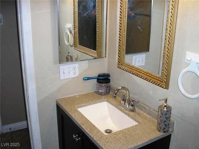 1927 Raspberry Hill Rd, Las Vegas, NV 89142 - bathroom with vanity
