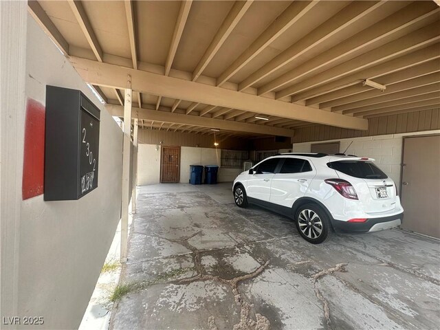 2300 Pardee Pl, Las Vegas, NV 89104 - view of garage