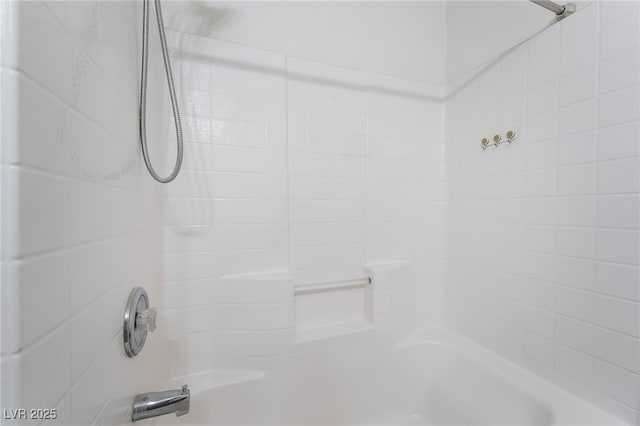 bathroom with shower / bathtub combination