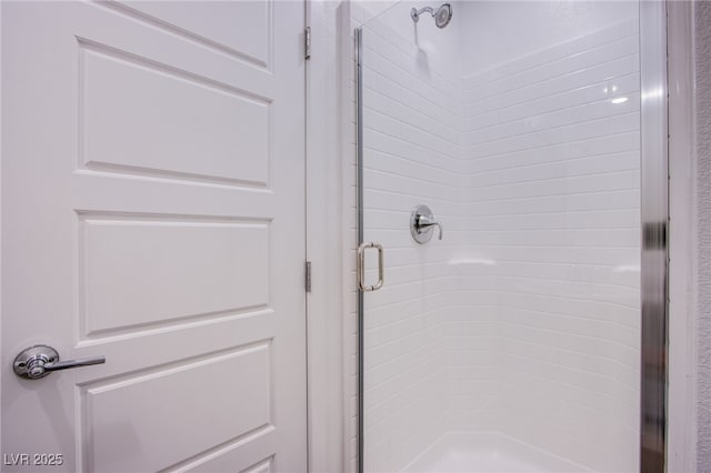 145 Aqua Commons Ln, Henderson, NV 89015 - bathroom with a stall shower