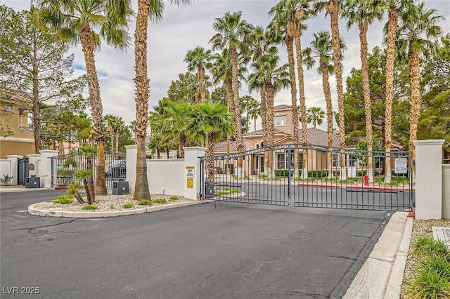 251 S Green Valley Pkwy Unit 1311, Henderson, NV 89012 - view of gate