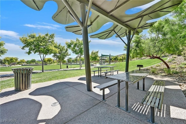 6184 Willow Rock St, Las Vegas, NV 89135 - view of home's community with a lawn