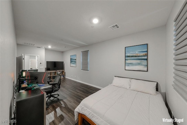 bedroom with dark wood-style floors, baseboards, an office area, and recessed lighting