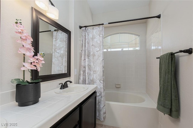 9404 Calico Garden Ave, Las Vegas, NV 89134 - full bath featuring vanity and shower / bath combination with curtain