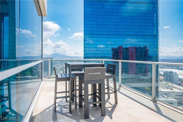 2700 S Las Vegas Blvd Unit 4305, Las Vegas, NV 89109 - balcony with a mountain view