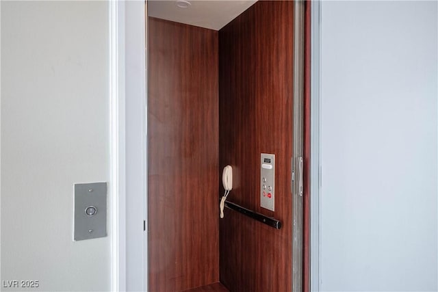 2700 S Las Vegas Blvd Unit 4305, Las Vegas, NV 89109 - view of elevator