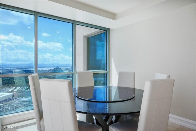 2700 S Las Vegas Blvd Unit 4305, Las Vegas, NV 89109 - view of dining area