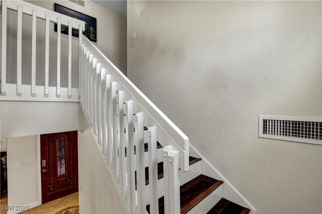 4990 Spring Oak St, Las Vegas, NV 89120 - view of stairway