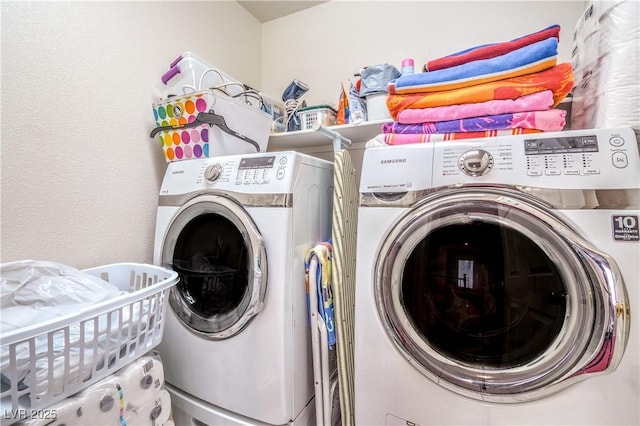 5024 Granite Creek Ct, Las Vegas, NV 89131 - washroom featuring independent washer and dryer