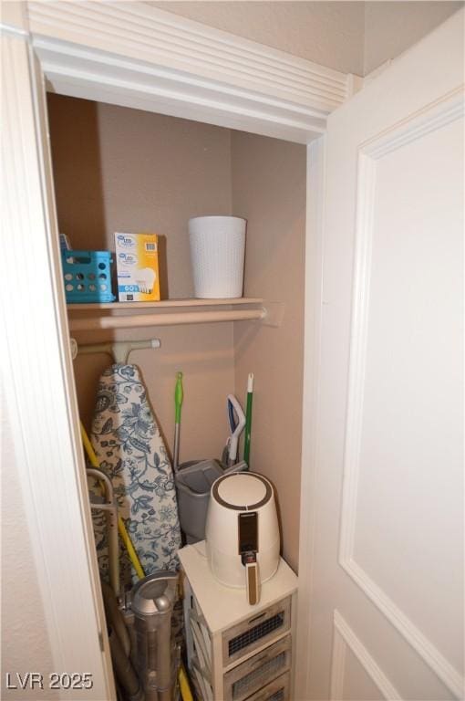270 E Flamingo Rd Unit 223, Las Vegas, NV 89169 - photo 33
