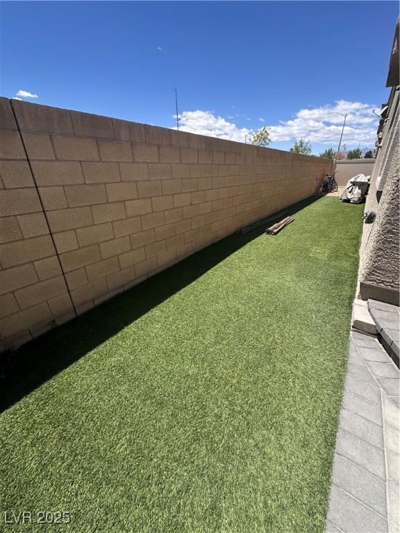 369 Stone Fly Rd, North Las Vegas, NV 89032 - view of fenced backyard