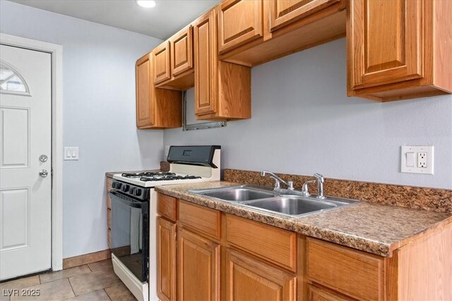 4000 Visby Ln, Las Vegas, NV 89119 - photo 6